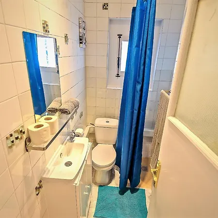 Apartment Plaza Polvorista 4-bedroom W Balcony *