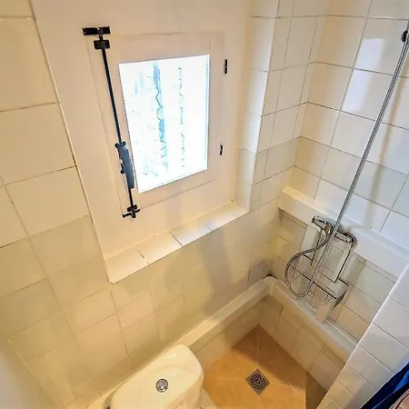 Plaza Polvorista 4-bedroom W Balcony Apartment El Puerto de Santa Maria